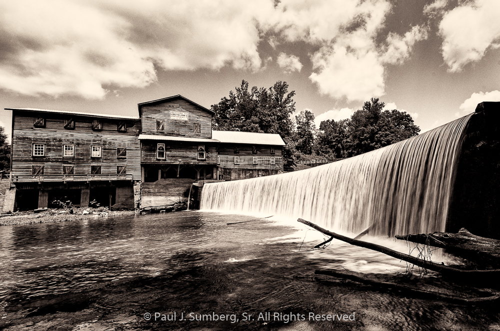 Hurricane Mills TN Art On The Run